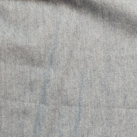 Old Navy Blue Chambray Tank Size Medium - Picture 3 of 5